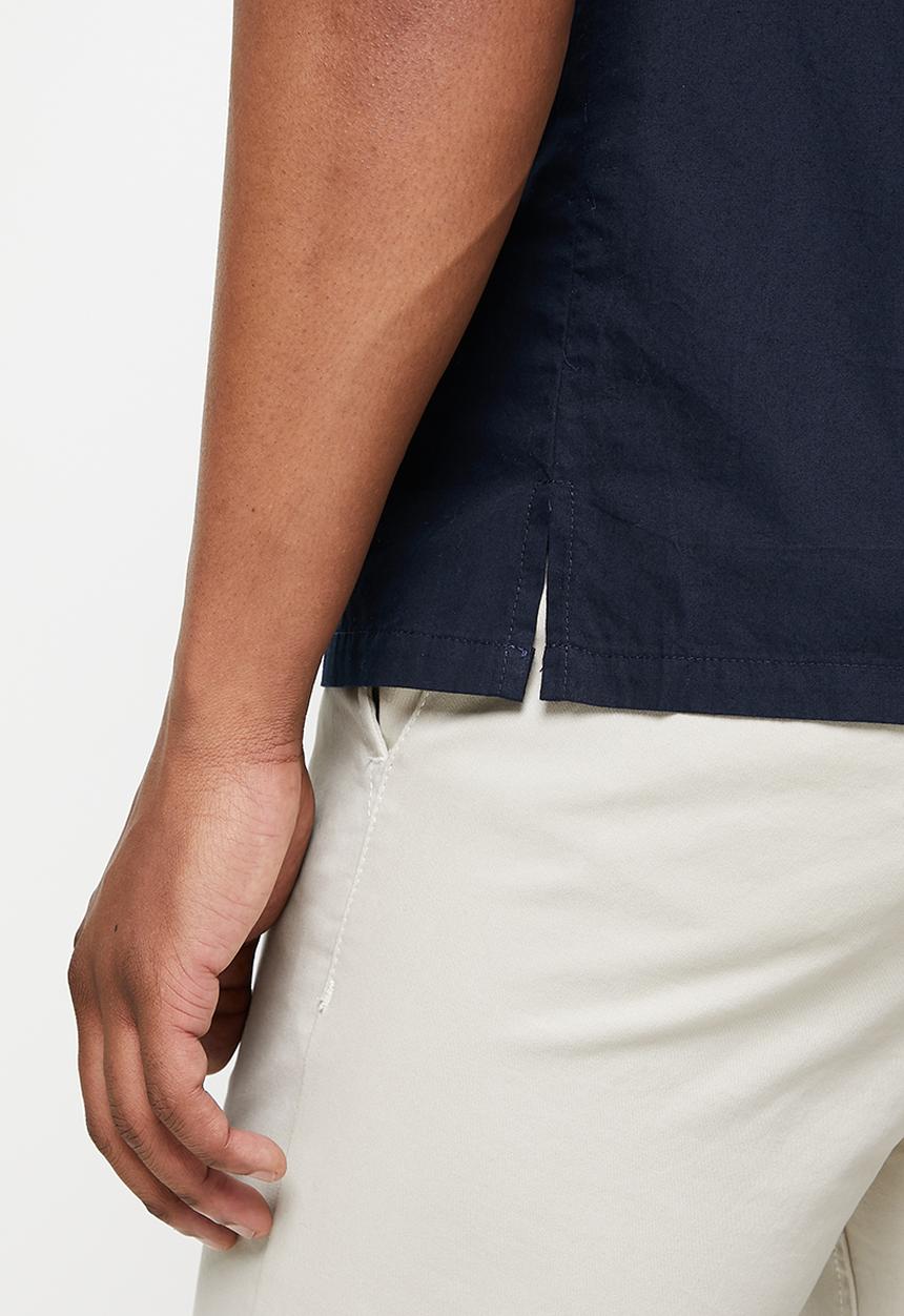 Lark & Crosse - Regular fit oxford short sleeve shirt - navy