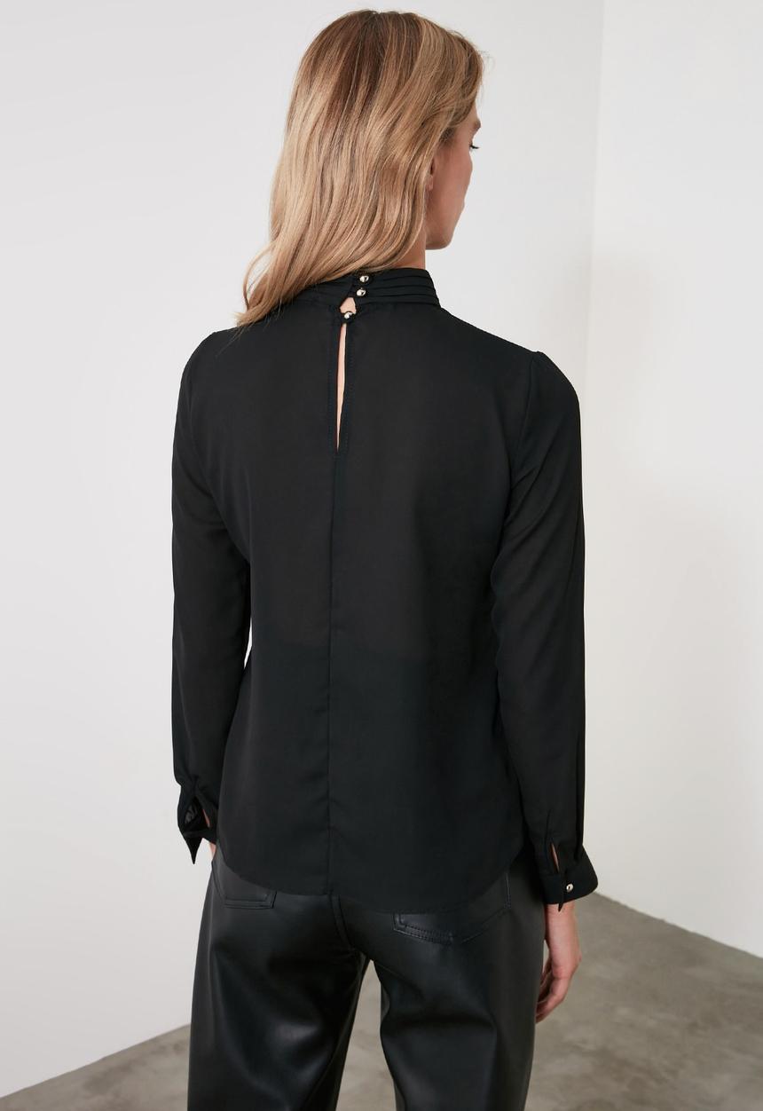 Trendyol - Keyhole detailed blouse  - black