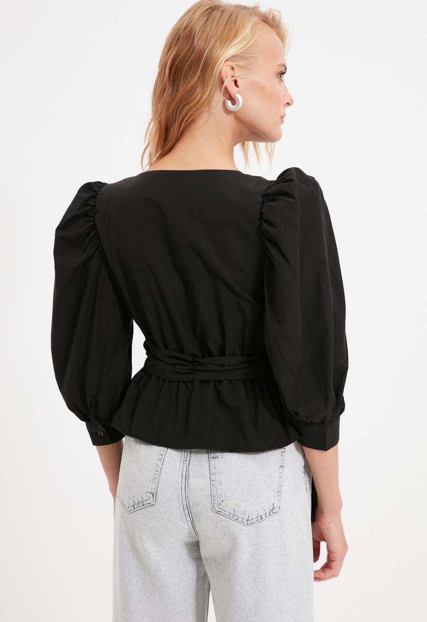 Trendyol - Blouse detailed blouse - black