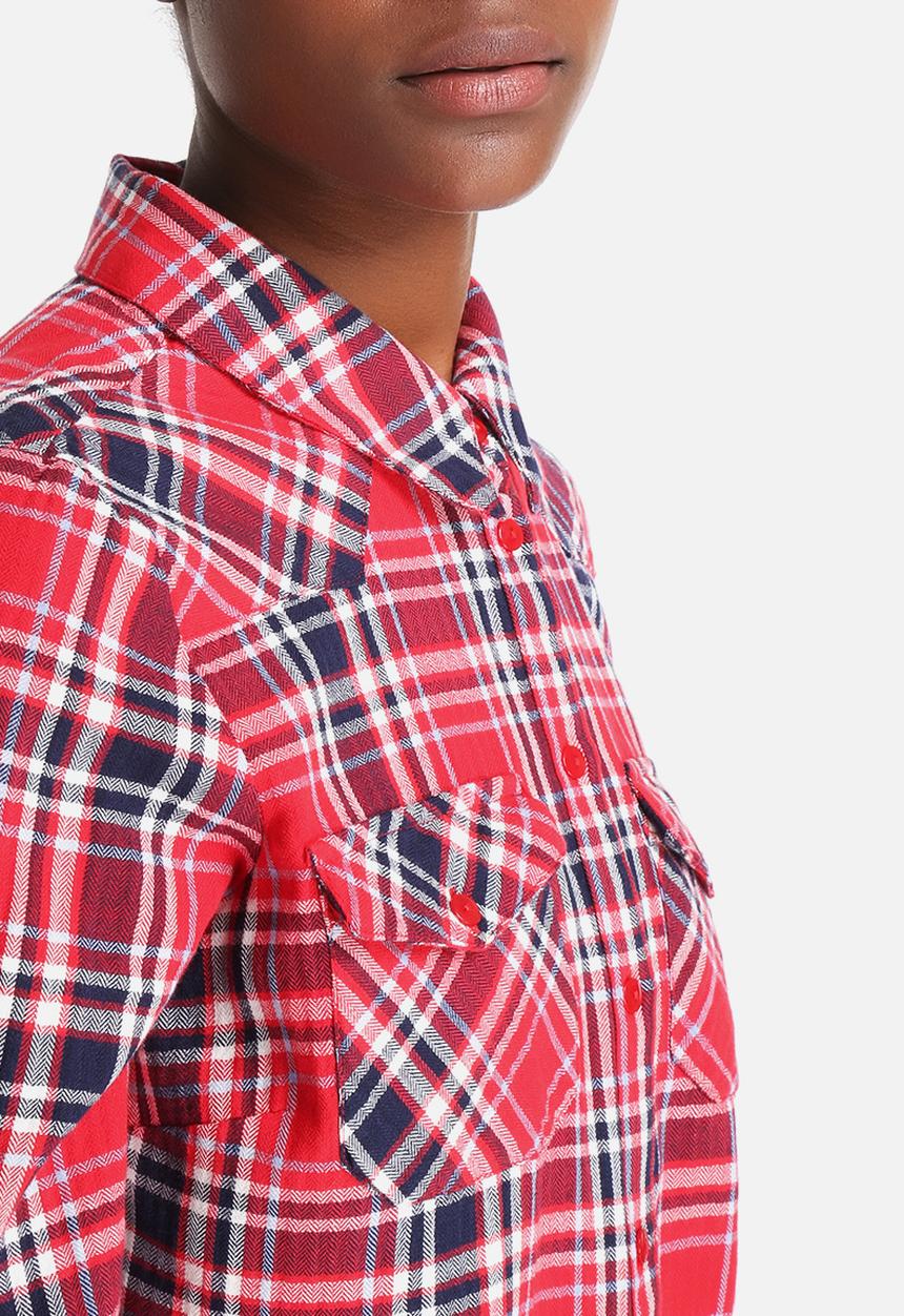 Noisy May - Erik Shirt 