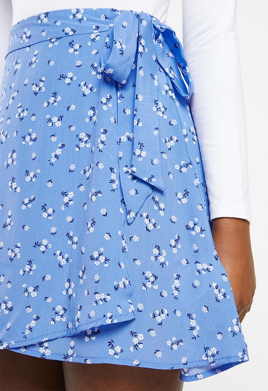Cotton On - Wrap mini skirt - riddle ditsy collegiate blue