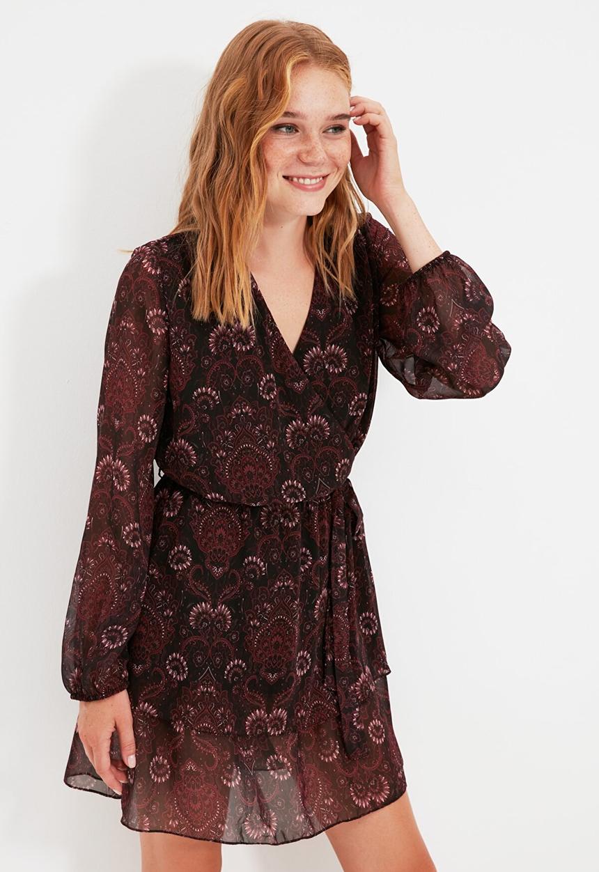 Trendyol - Belted dress - burgundy