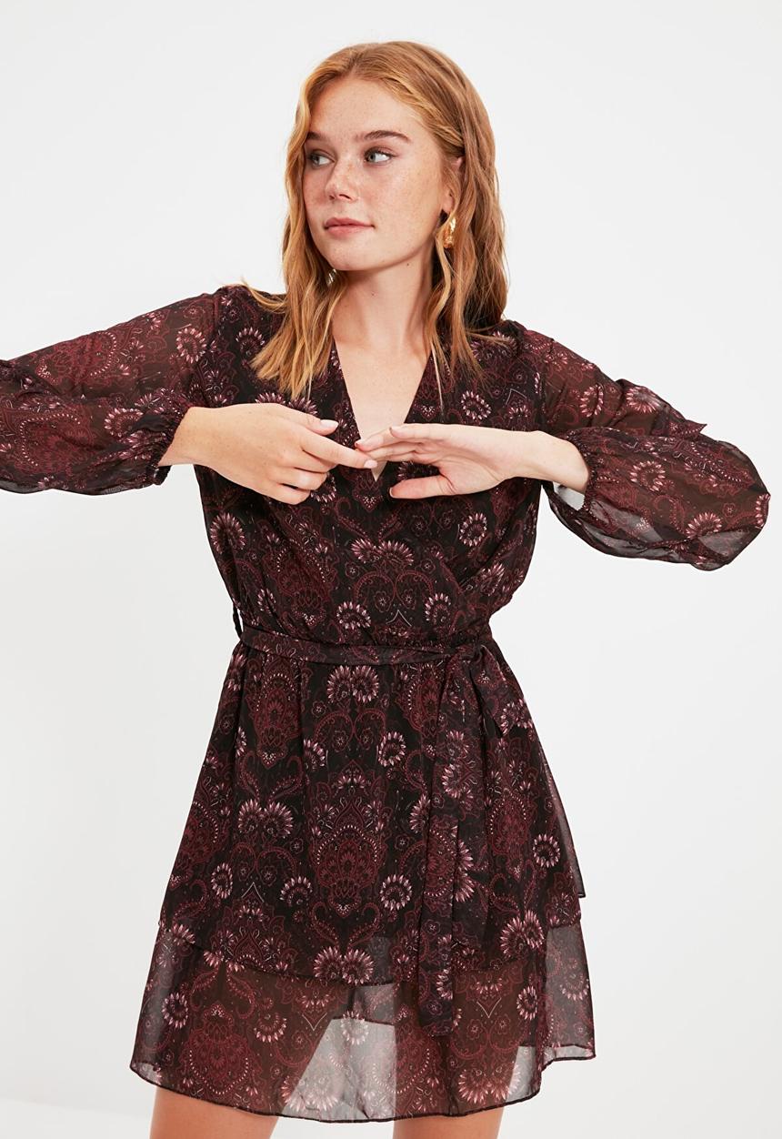 Trendyol - Belted dress - burgundy