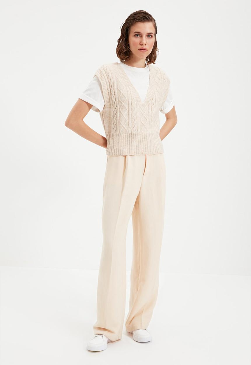 Trendyol - V neck knitwear sweater - stone