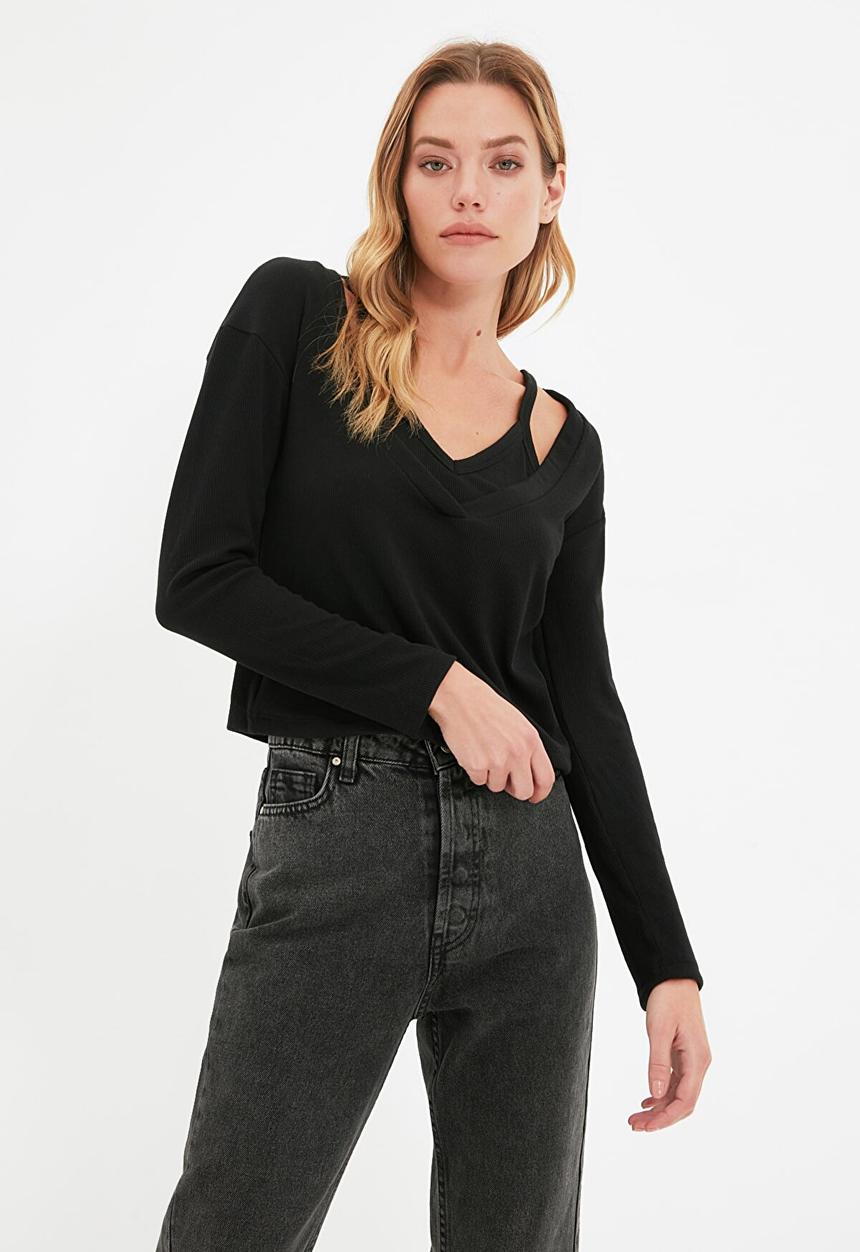 Trendyol - Knitted blouse  - black