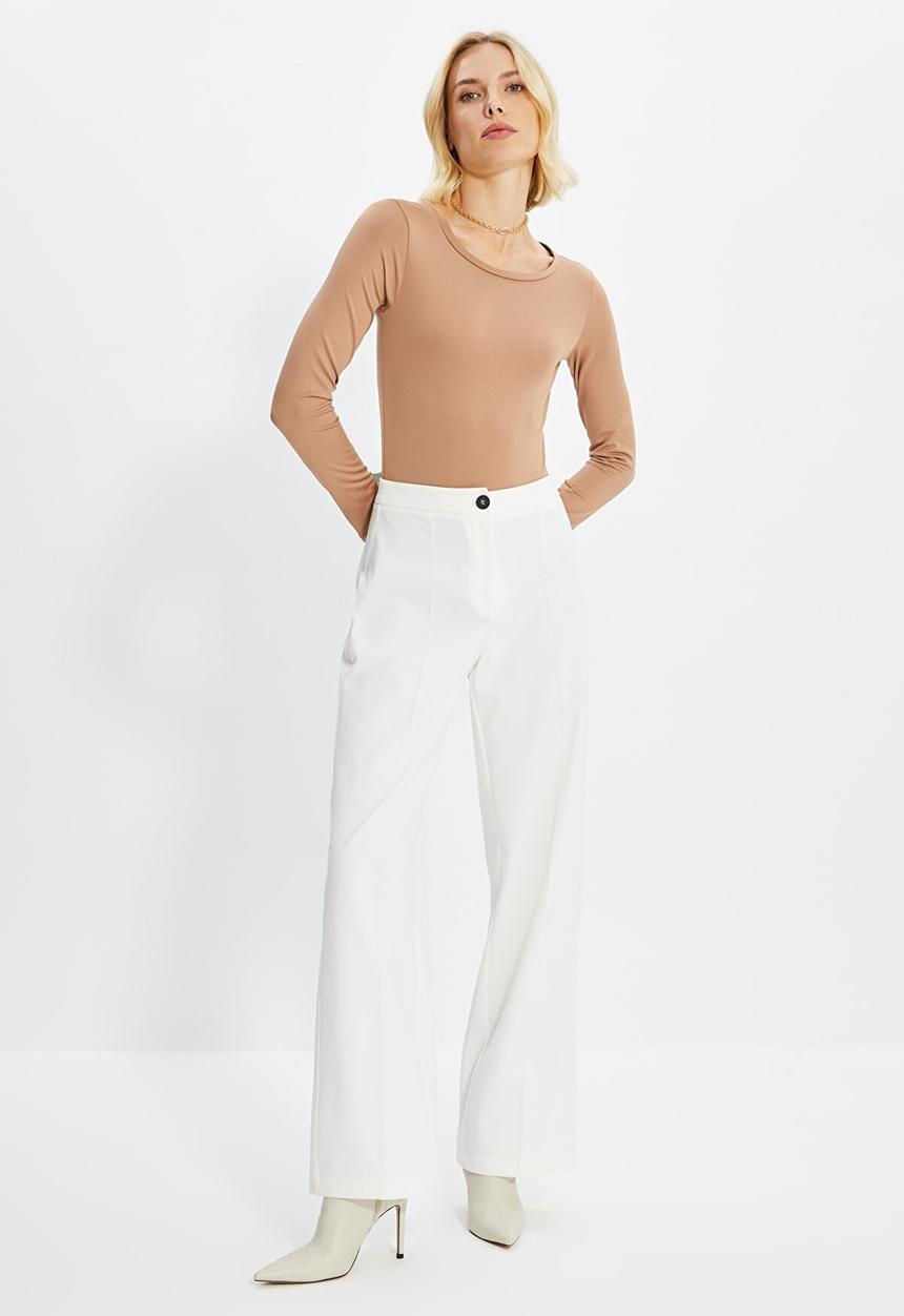 Trendyol - Crew neck snap knitted bodysuit - camel
