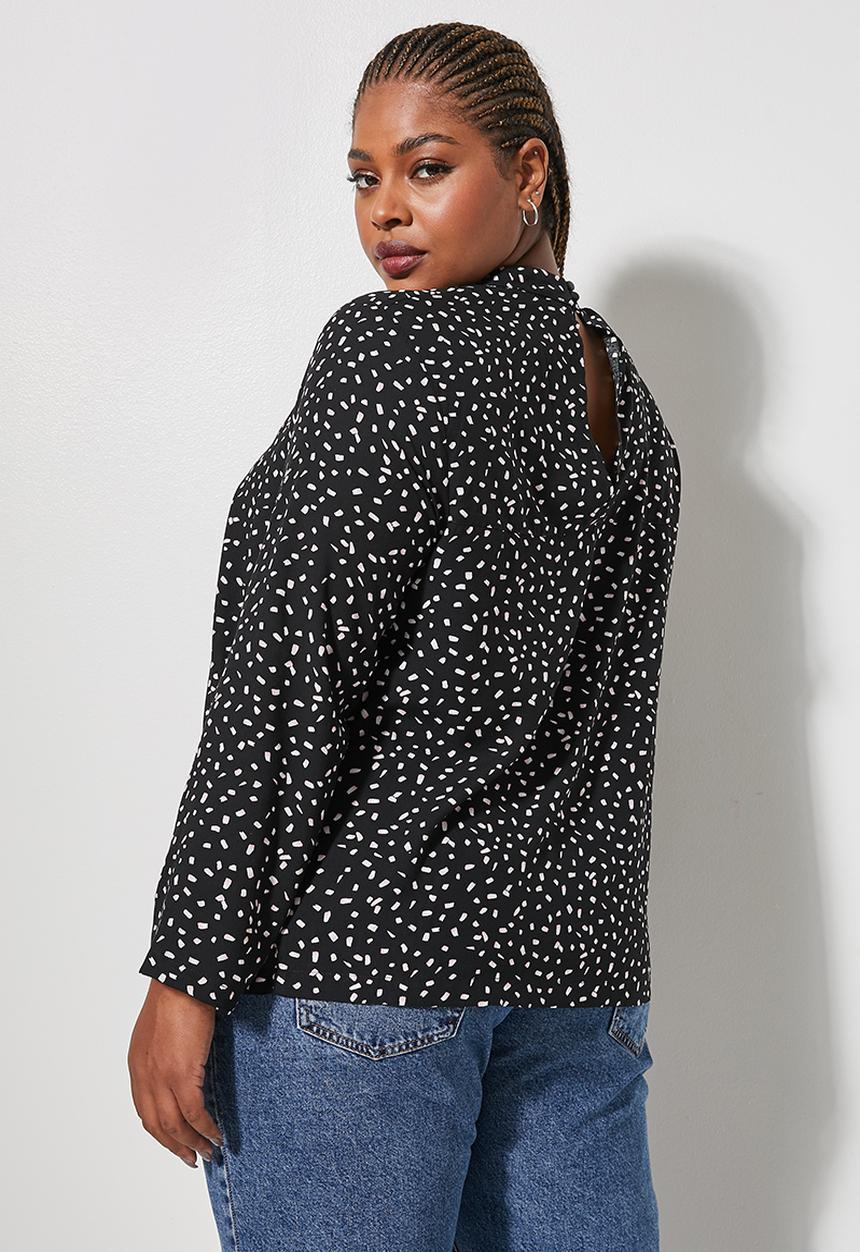 Superbalist - Funnel neck shell - black & white