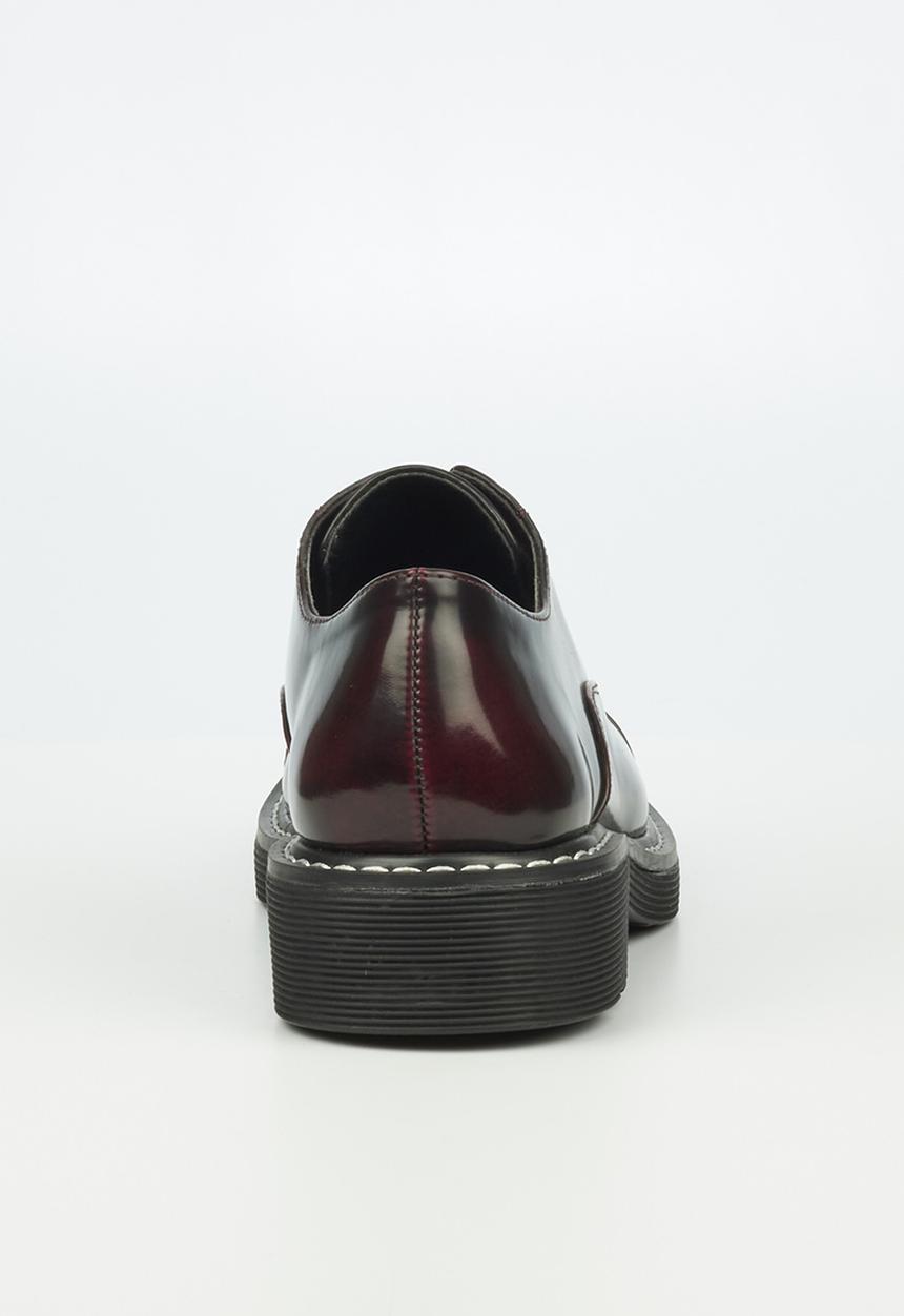 Miss Black - Princeton1 derby - oxblood