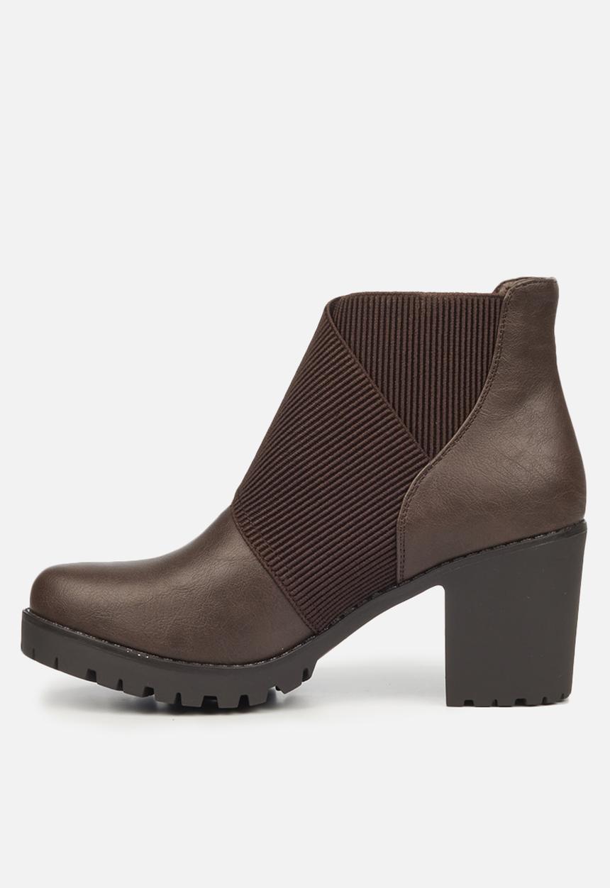 Butterfly Feet - Esther 2 ankle boot - chocolate