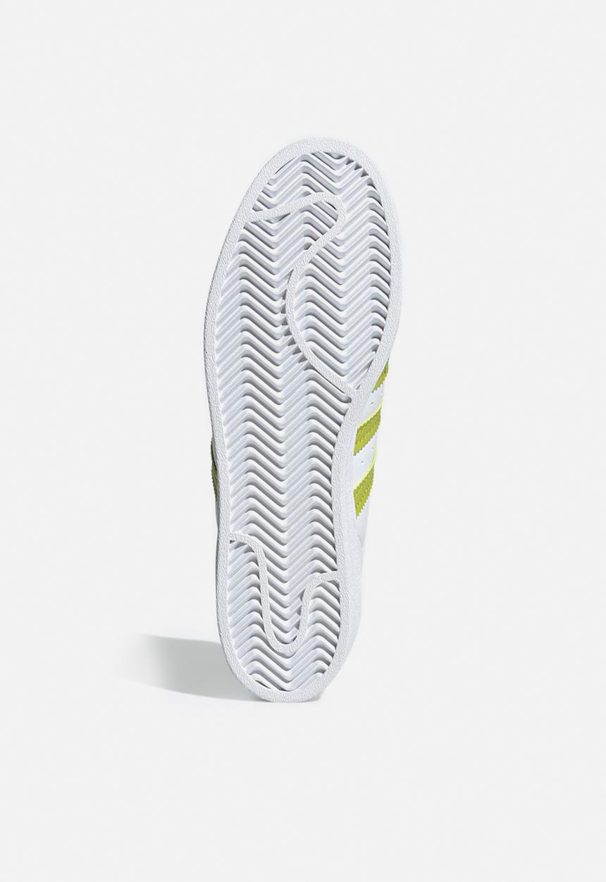 adidas Originals - Superstar j - ftwr white/core black