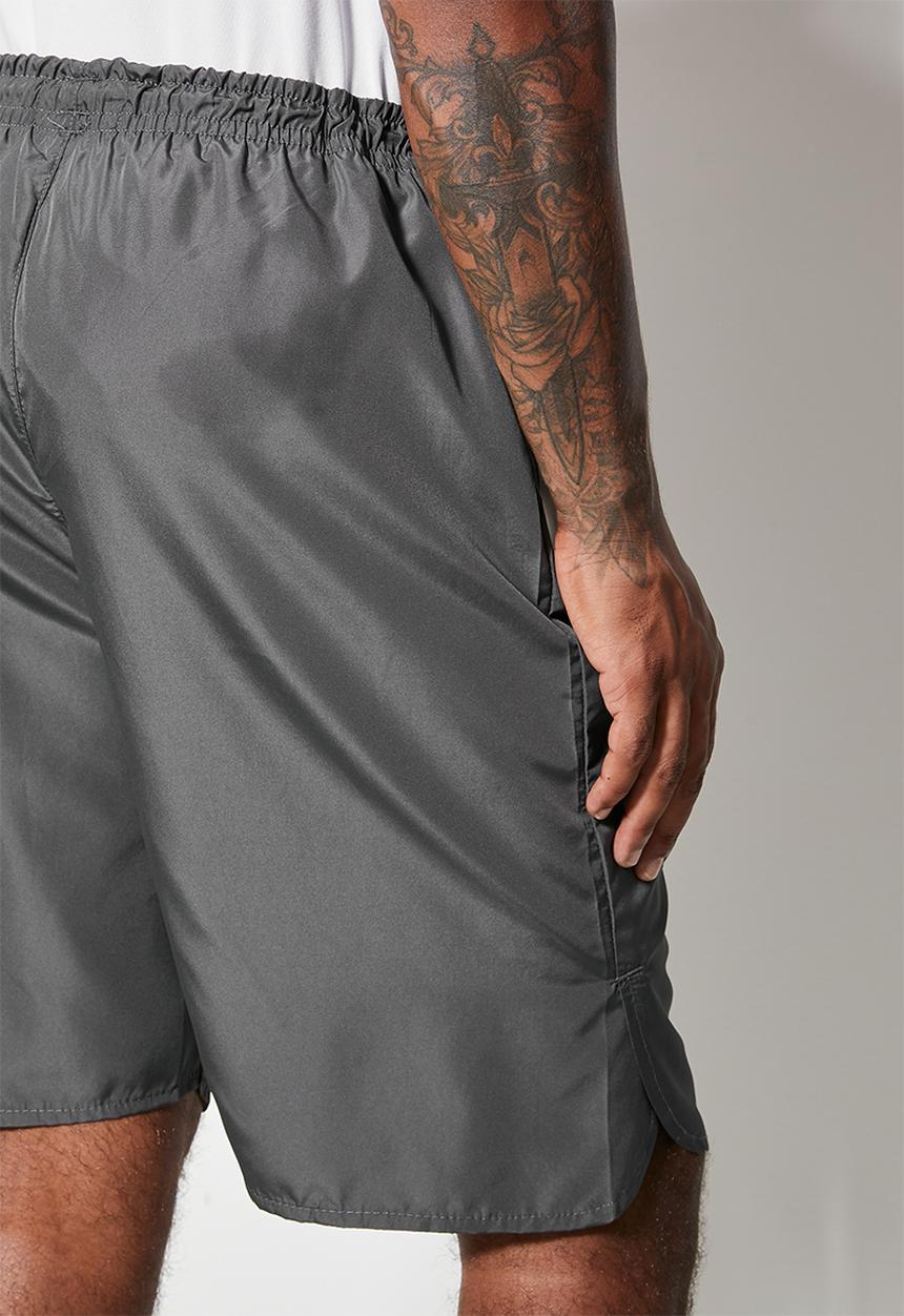 Superbalist - Knee length gym shorts - dark grey