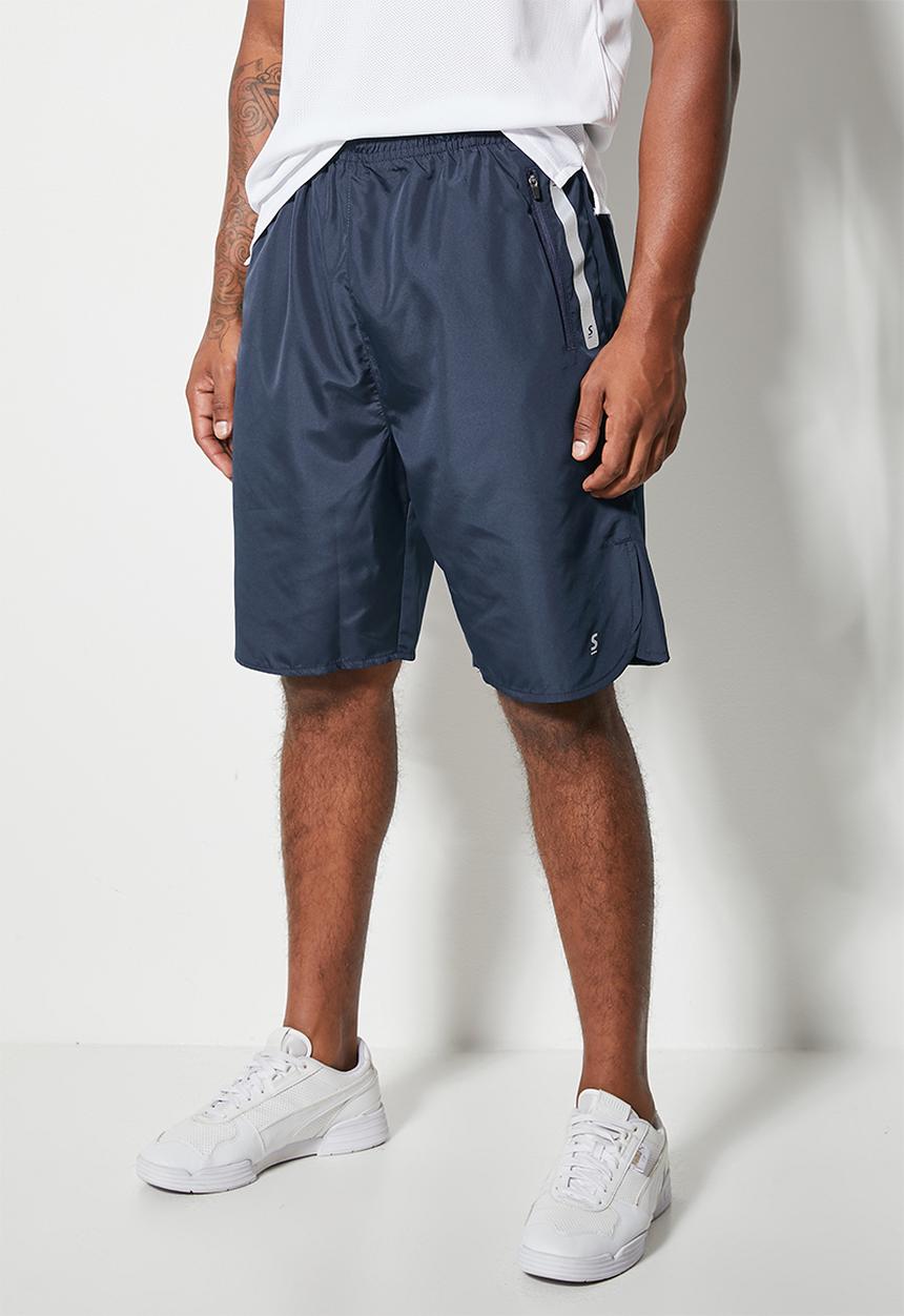 Superbalist - Knee length gym shorts - navy