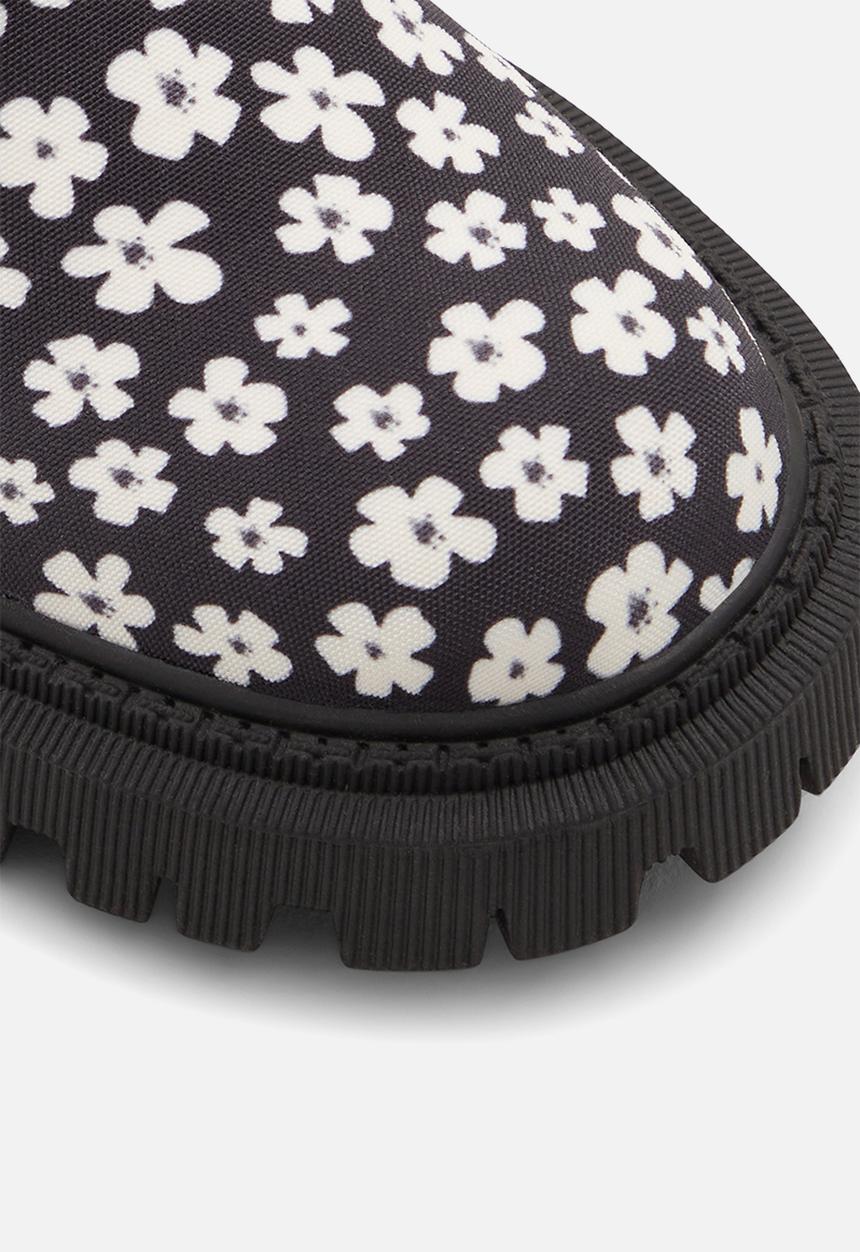 Call It Spring - Trailblaze boot - black & white