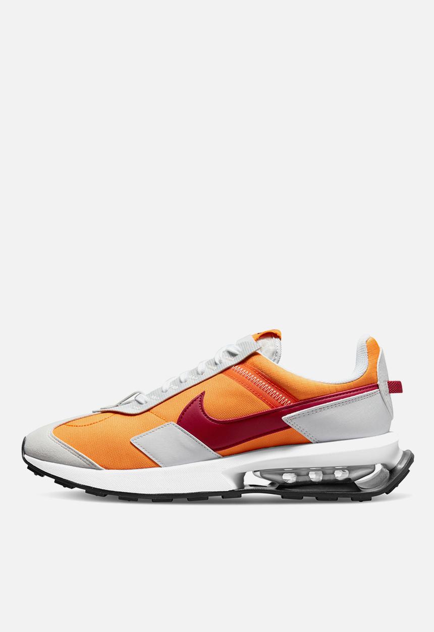 Nike - Air max pre-day - kumquat/pomegranate-photon dust-white
