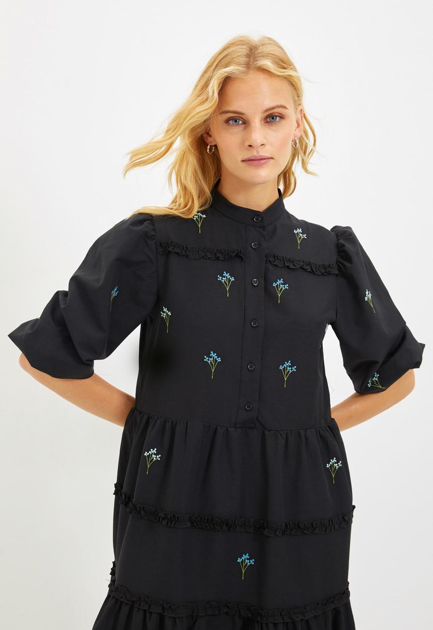 Trendyol - Embroidered ruffle detailed dress - black