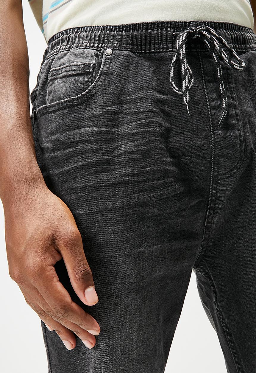 STYLE REPUBLIC - Gabe tapered fit cuffed jeans - washed black