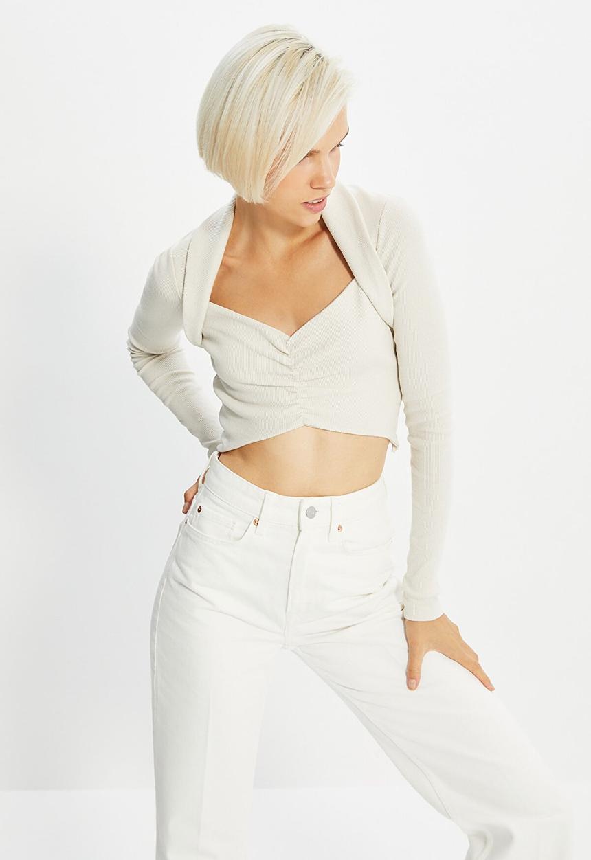 Trendyol - Pleated crop knitted blouse - ecru