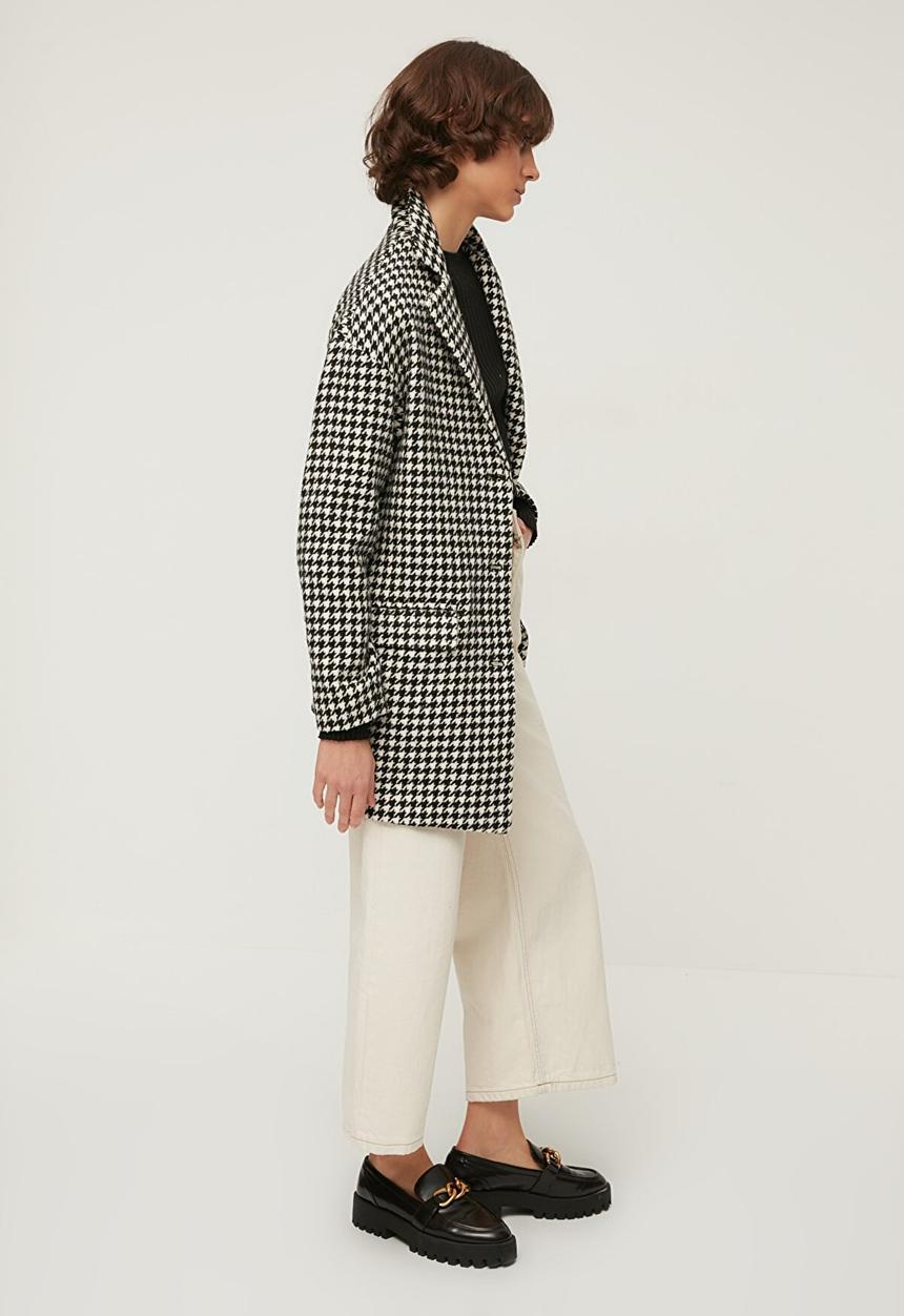 Trendyol - Checkered button closure stamp coat  - black