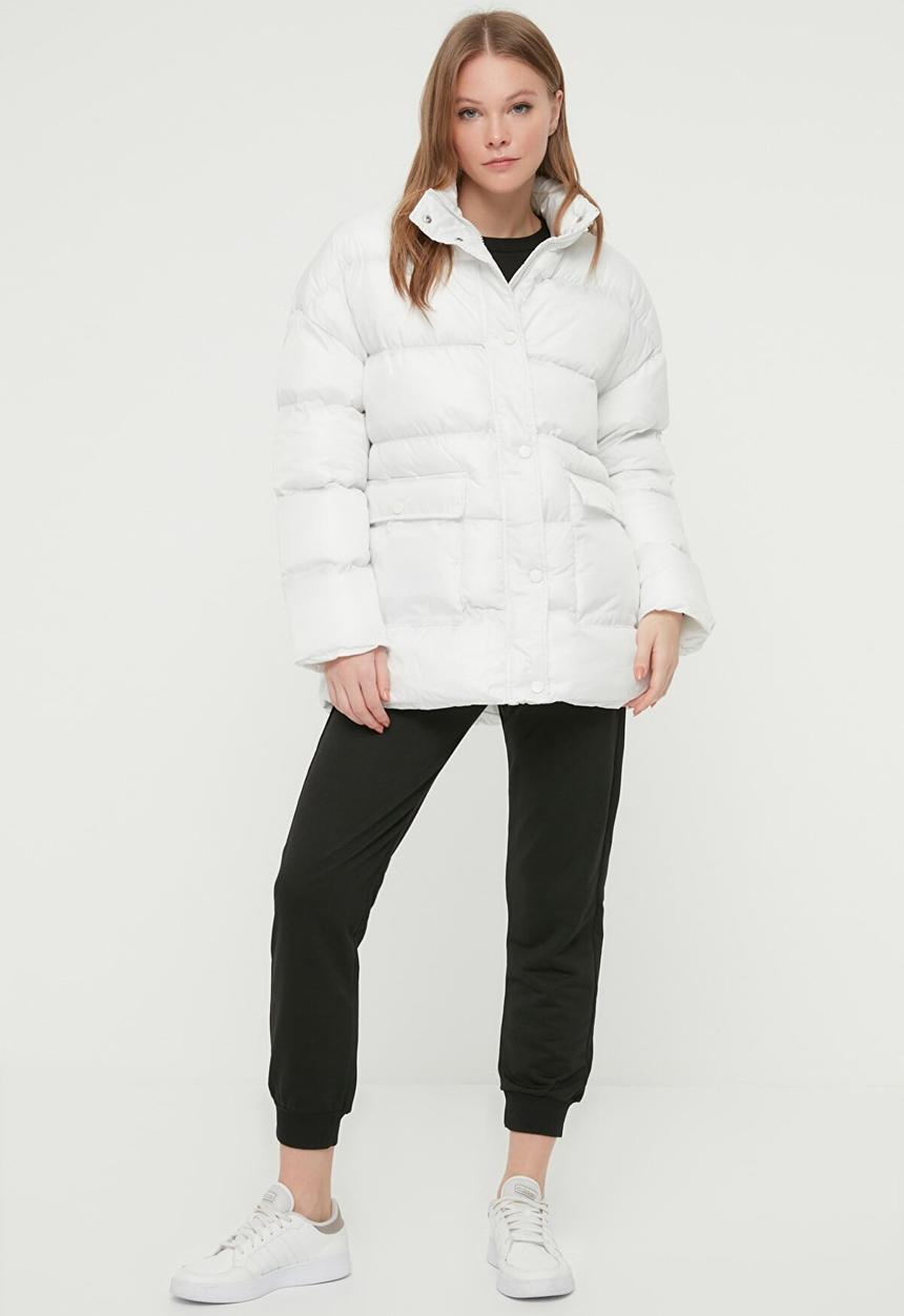 Trendyol - Oversize upright collar down jacket - white