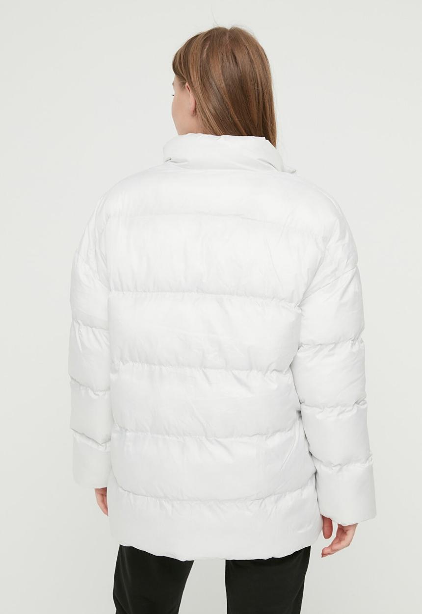 Trendyol - Oversize upright collar down jacket - white