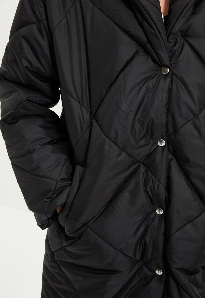 Trendyol - Oversize quilted down jacket - black