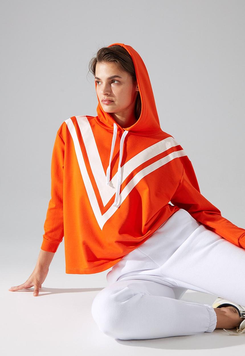 Trendyol - Printed and hooded sporty slim sweatshirt - orange