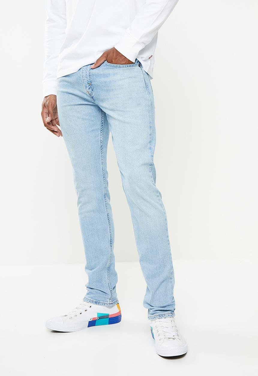 Levi’s® - 512® slim taper fall in love adv - light blue