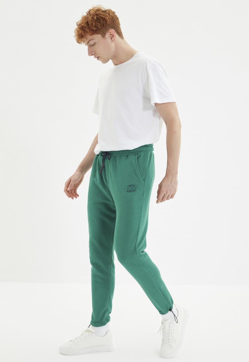 Trendyol - Printed regular fit sweatpants - green