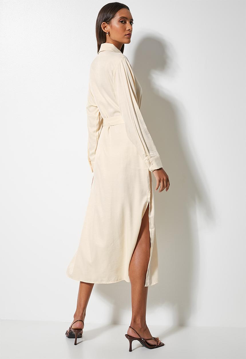 VELVET - Luxe longline dress shirt - white swan