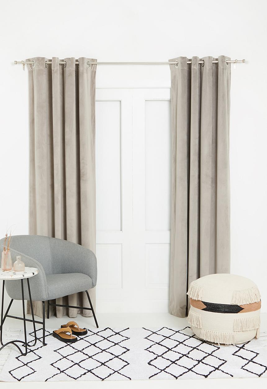 Sixth Floor - Velvet eyelet curtain 2 pack - natural grey