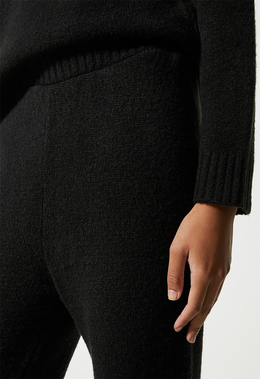 Superbalist - Soft funnel neck - black