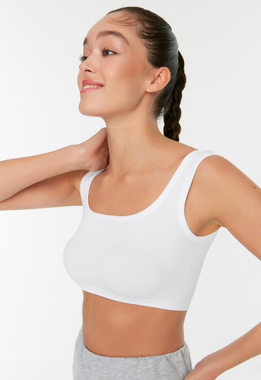 Trendyol - Seamless ribbed sports bra  - white