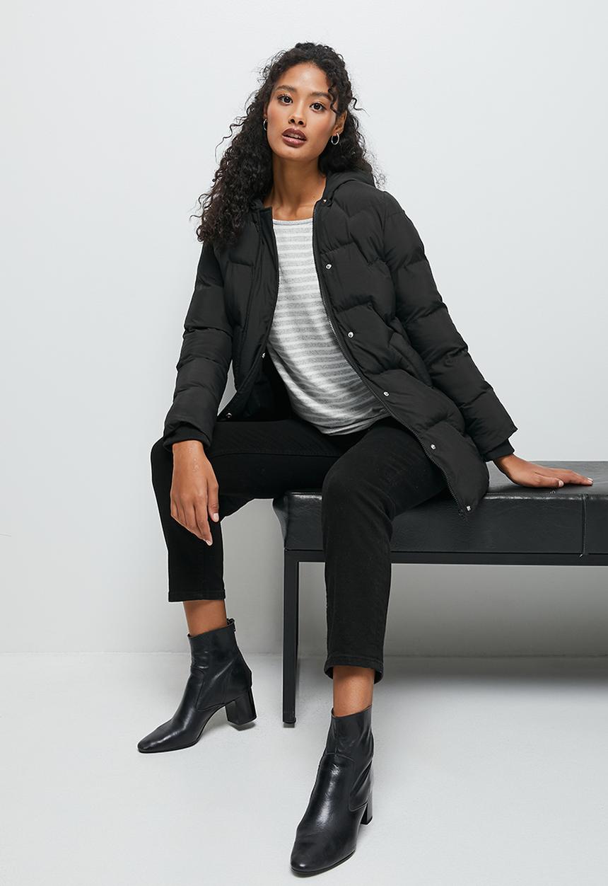 edit - Quilted hooded puffer jacket - black