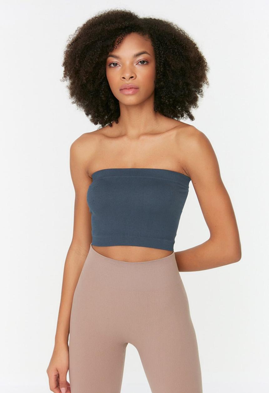 Trendyol - Seamless ribbed sports bra - navy