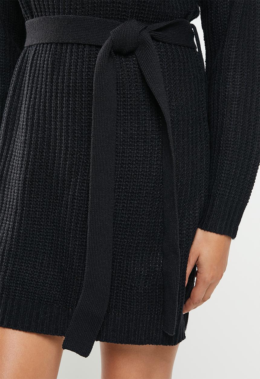 Missguided - Recycled high neck basic dress with belt  - black