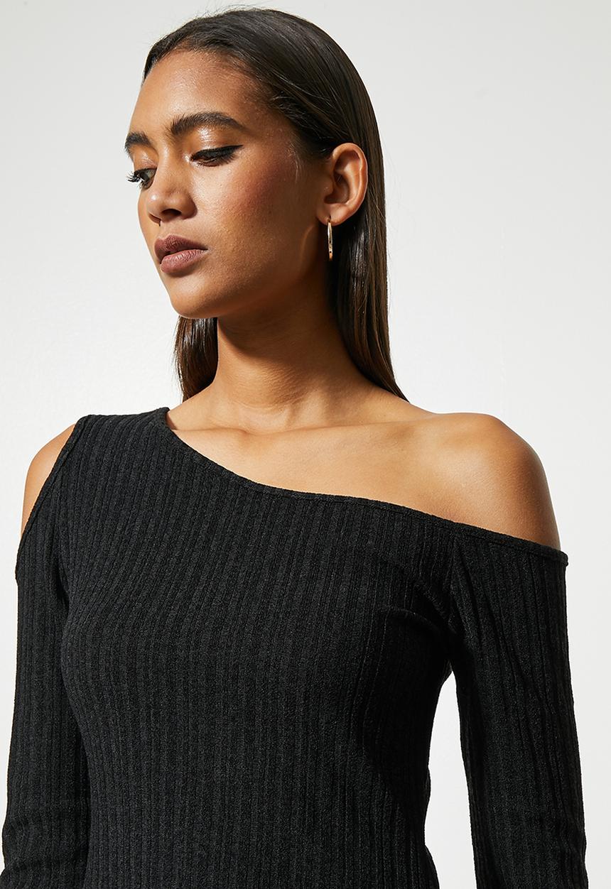 VELVET - Cut out shoulder knit midi - black