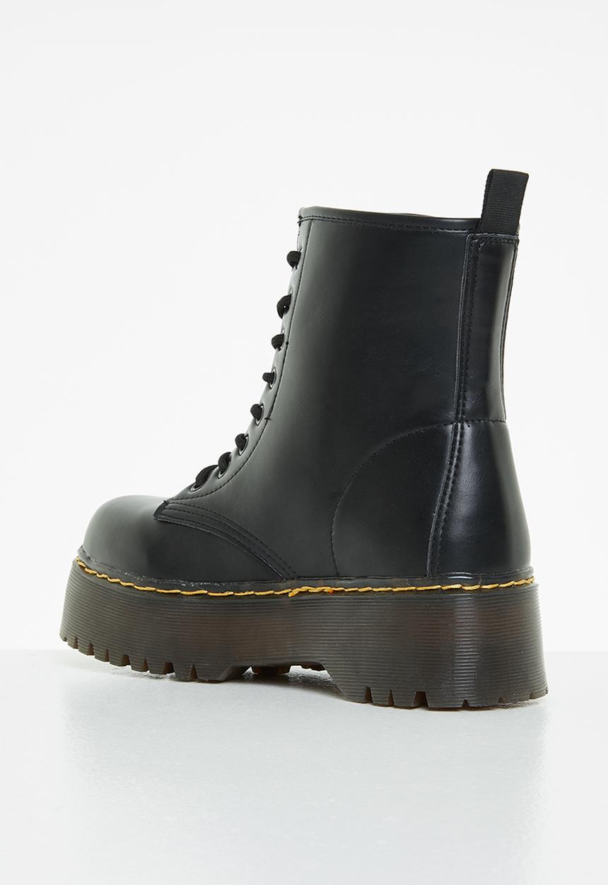 Superbalist - Coven lace up boot - black