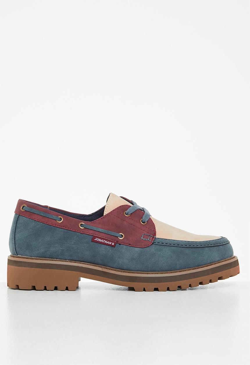 Jonathan D - J boat - navy
