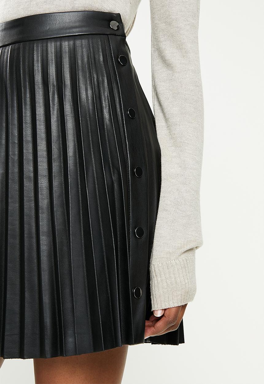 ONLY - Anea high waist faux leather plisse skirt - black