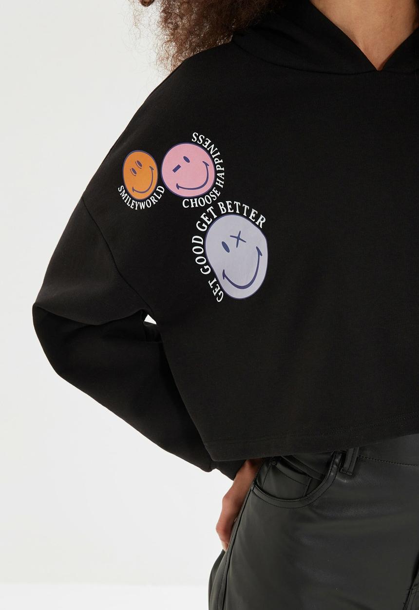 Trendyol - Emoji licensed printed crop hoodie knitted sweatshirt  - black