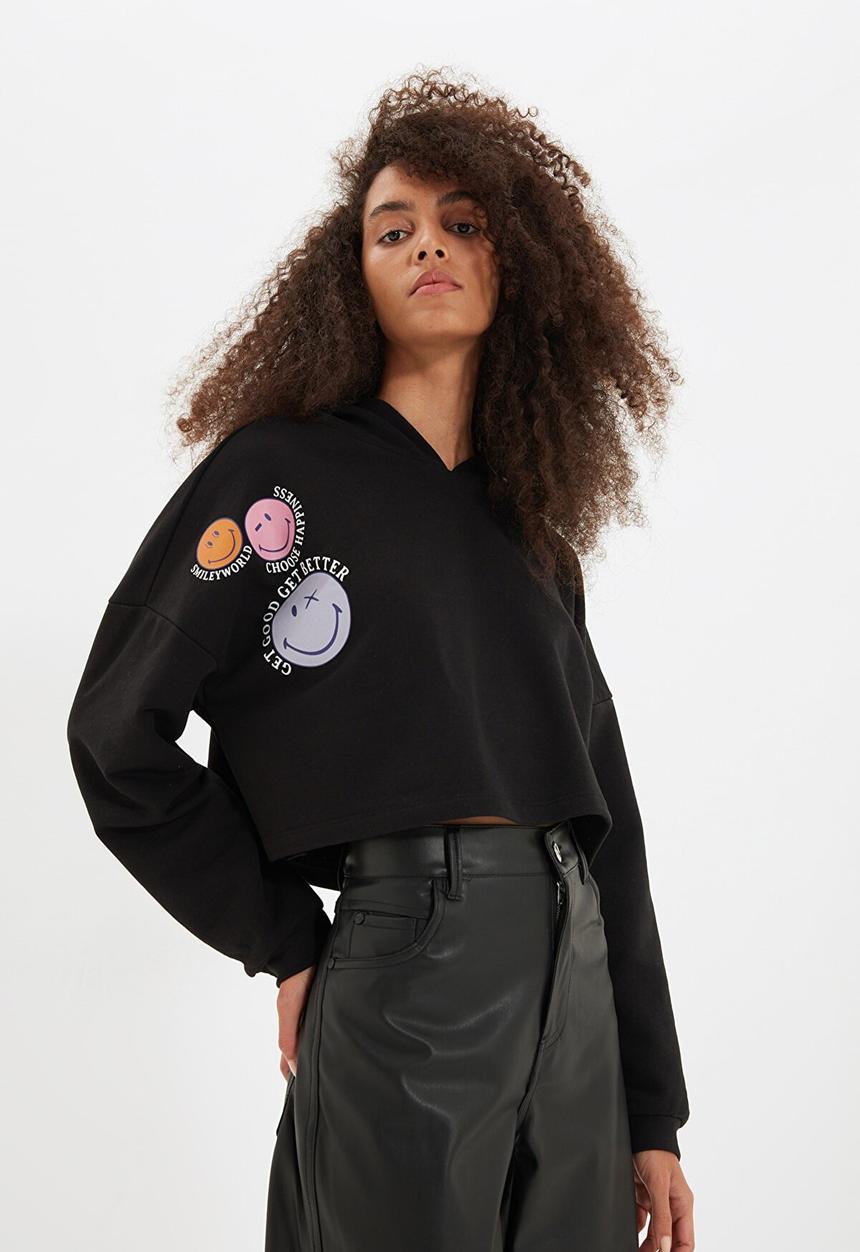 Trendyol - Emoji licensed printed crop hoodie knitted sweatshirt  - black