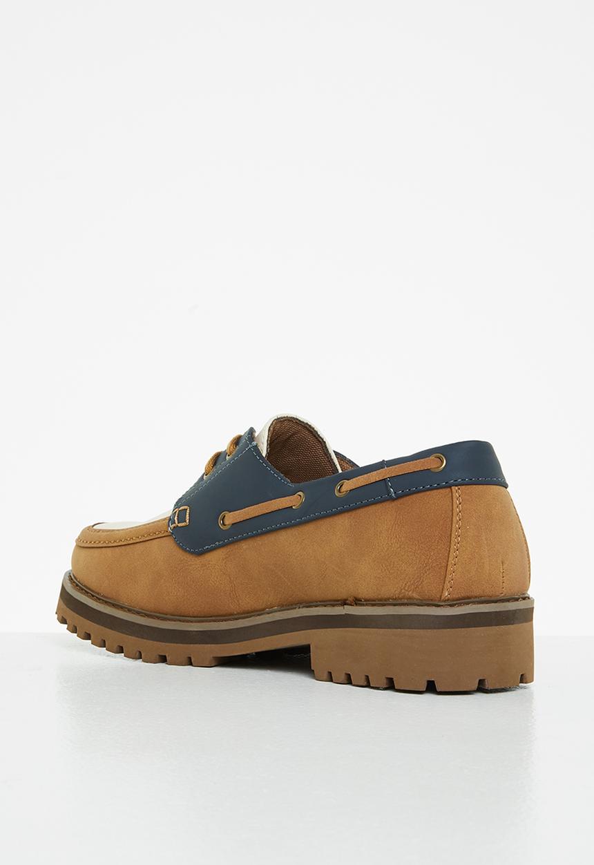 Jonathan D - J boat - brown & navy