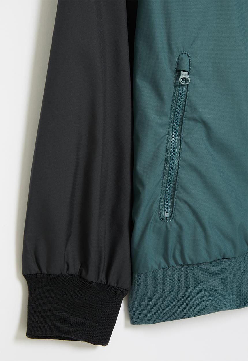 Nike - B nsw wr jkt hd - ash green, white, black & ash green