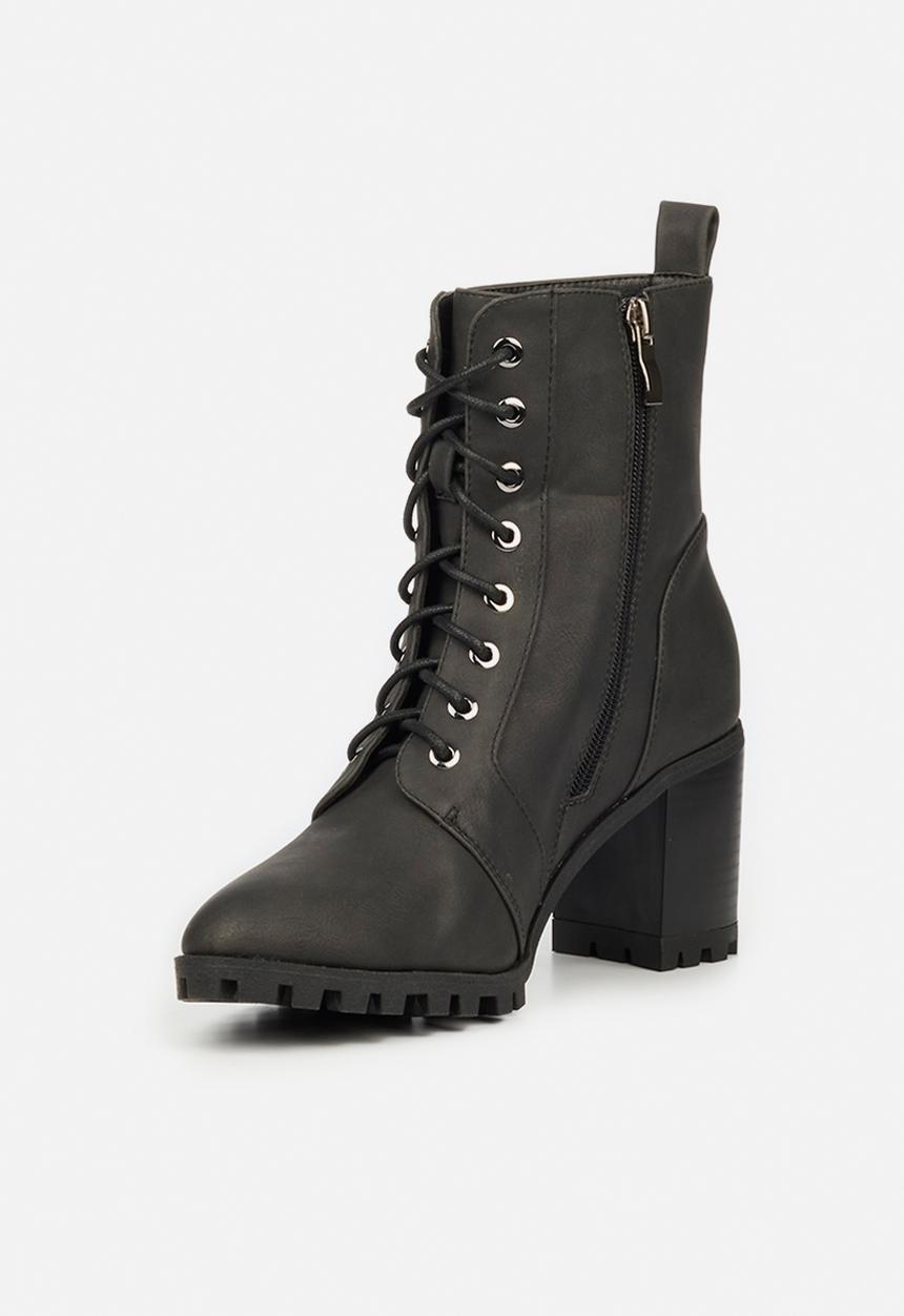 Butterfly Feet - Tallie lace up ankle boot - black