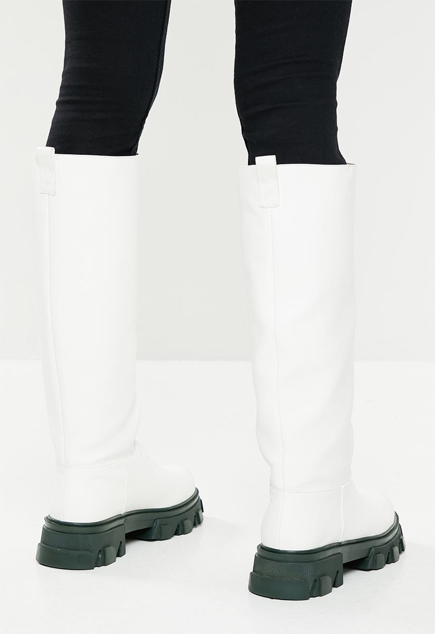 Public Desire - Elena chunky rain boot - white