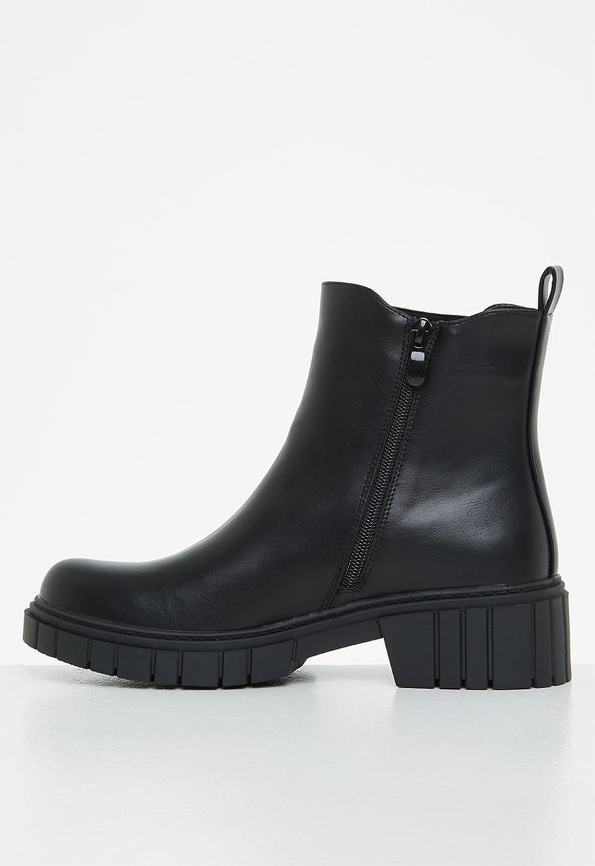 Plum - Legacy chunky chelsea boot - black