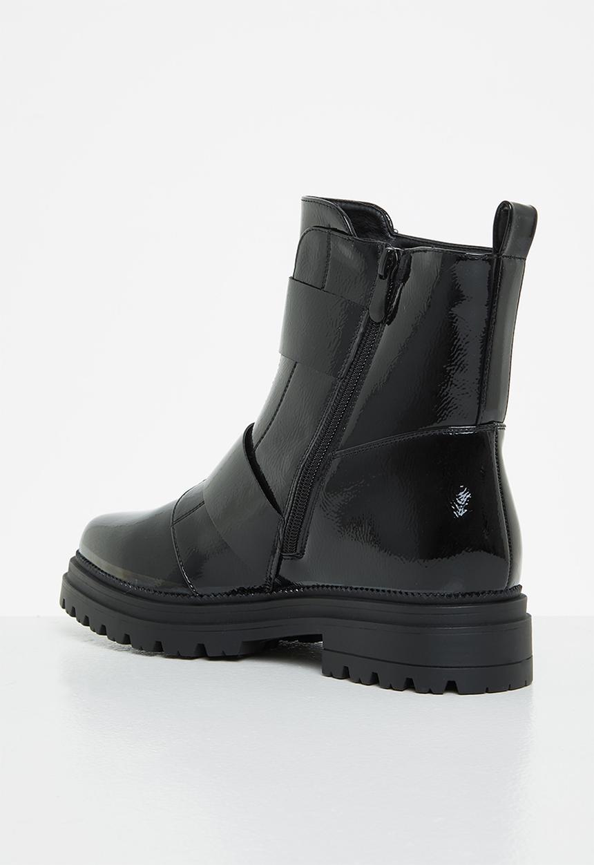 Plum - Delight buckle ankle boot - black