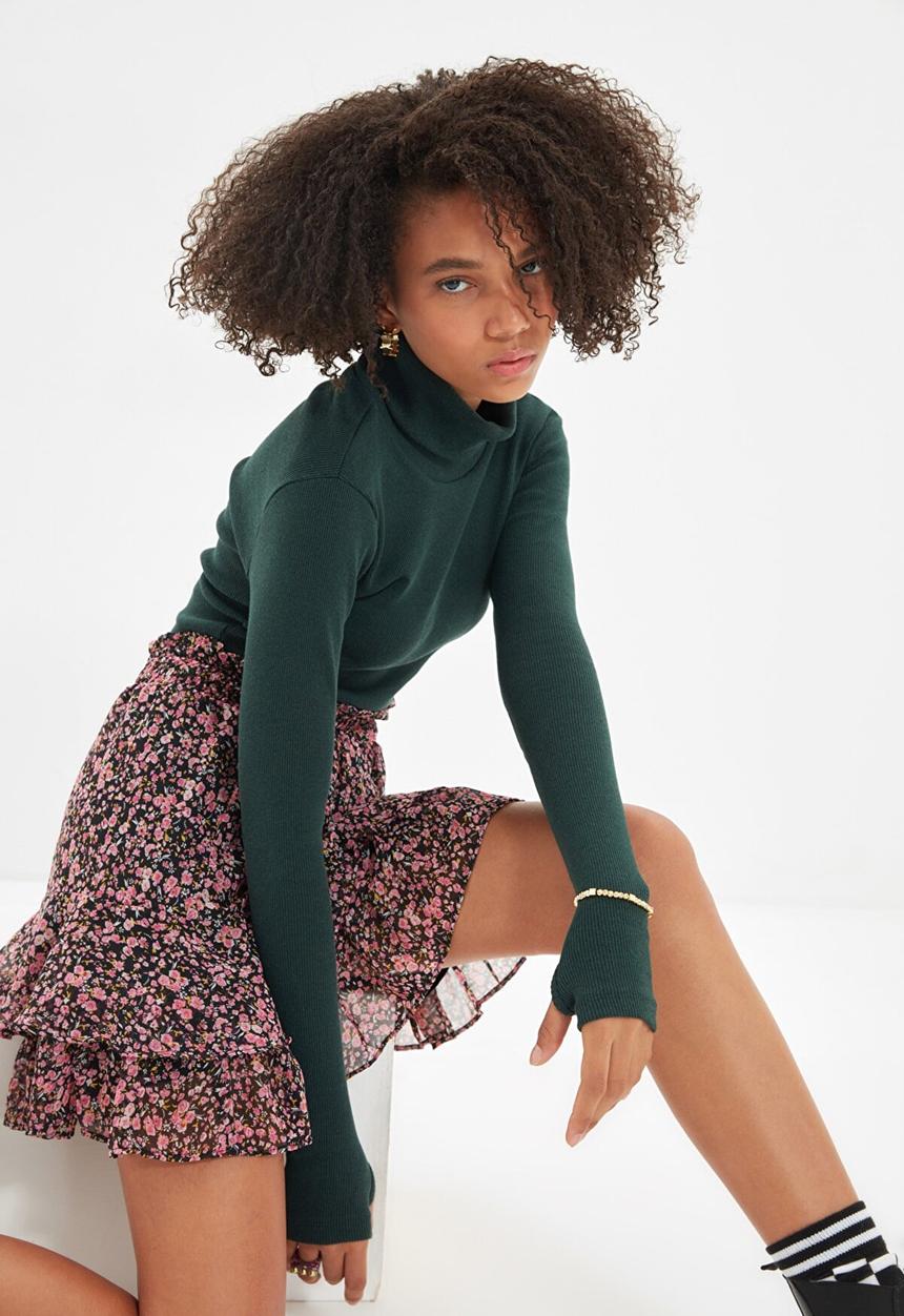 Trendyol - Turtleneck finger detail knit top - emerald 