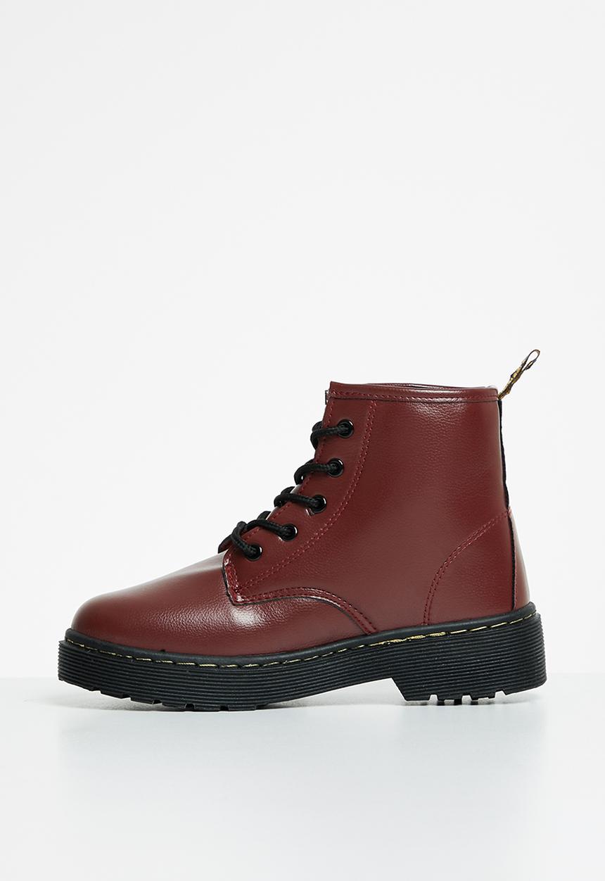 SOVIET - K zoe - oxblood