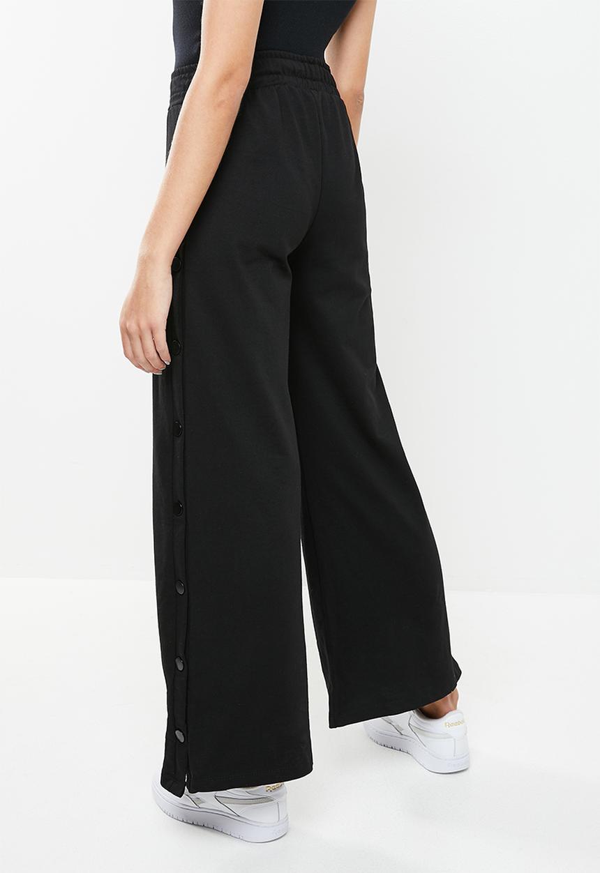 Trendyol - Snap detailed wideleg slim knitted sweatpants  - black